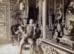 Pierre Loti (1850-1923) fransk forfatter, her hjemme i Rochefort, foto af Paul Cardon aka Dornac, ca. 1892