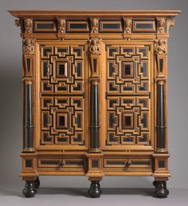 Garderobeskab (Kast), fremstillet i Holland, ca. 1625-1650 (eg med ibenholt og palisanderfiner) af Dutch School