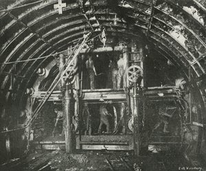 Kørsel af tunnelen for Waterloo og City Railway, c1897