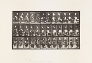 Plade 107. Vending for at gå op ad trappen, spand vand og kost i hænderne af Eadweard Muybridge