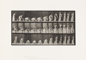 Plade 214. Løfter barn (70) fra jorden, vender sig om af Eadweard Muybridge