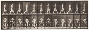 Plade 29. Gående, bærende spand vand i hver hånd, 1872-1885 af Eadweard Muybridge