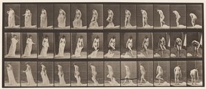Tallerken 430. Toilet; Tager tøj af, 1872-1885 af Eadweard Muybridge