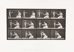 Tallerken 465. To modeller, barn 70N, bringer buket til 12, 1885 af Eadweard Muybridge