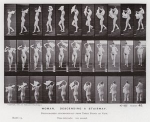 Den menneskelige figur i bevægelse: kvinde, der går ned ad en trappe (s/h foto) af Eadweard Muybridge