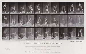 Den menneskelige figur i bevægelse: Kvinde, der tømmer et bassin for vand (s/h-billede) af Eadweard Muybridge