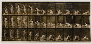 Kvinde rejser sig fra at sidde på jorden, fra bogen Animal Locomotion af Eadweard Muybridge