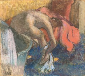 Efter badet tørrer kvinde sit ben af Edgar Degas