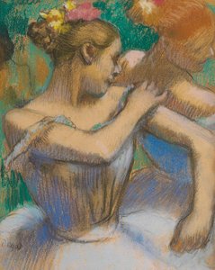 Danser justerer sine skulderpuder af Edgar Degas