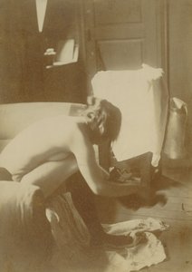 [Siddende nøgen] af Edgar Degas