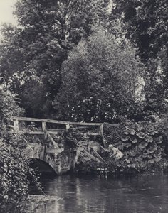 En akavet rollebesætning (s/h-foto) af Edward Alfred Barton