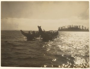 [Vanvittigt kørte de deres fartøjer over vandet]. af Edward S. Curtis
