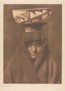 Mappe XVII, plade 614: En Zuñi-kvinde af Edward S. Curtis