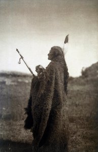 Amerikanske indianere: Portræt af en kriger i ceremonikjole af Edward Sheriff Curtis