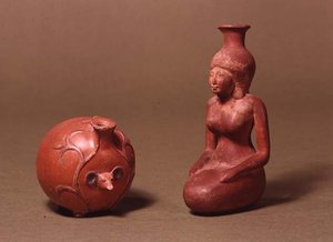 Kar i form af en pige og et pindsvin (keramik) af Egyptian