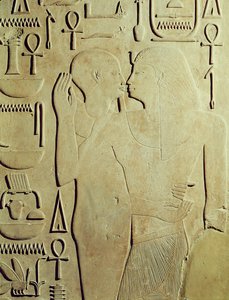 Sesostris I (regeret 1971-28 f.Kr.) bliver omfavnet af guden Ptah, relief fra Amuns tempel, Karnak (kalksten)