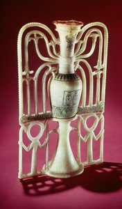 Blomsterkrukke, fra Tutankhamons grav (ca. 1370-1352 f.Kr.) New Kingdom (alabaster) (se også 59230)
