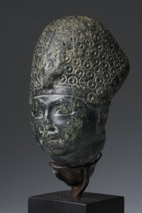 Hoved af Amenhotep III, Det Nye Rige (grøn steatit)