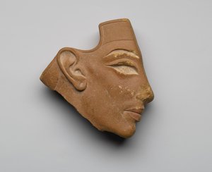 Indlægsprofilhoved, fra Tell el-Amarna, New Kingdom, ca. 1353-36 f.Kr. (rød kvartsit)