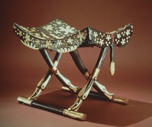Model foldeskammel, fra Tutankhamons grav, New Kingdom (ibenholt indlagt med elfenben)