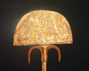 Strudsefjervifte, fra Tutankhamons grav, New Kingdom (træ dækket med pladeguld) (bagsiden af 324497)