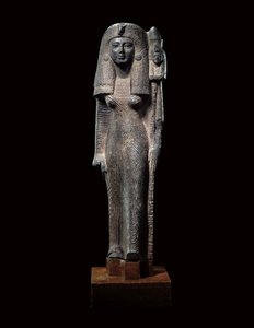 Standard bærende statue af dronning Nefertari, New Kingdom, ca. 1290-1224 f.Kr. af Egyptian 19th Dynasty