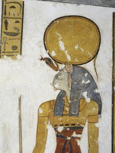 Egypten, Theben, Luxor, Kongernes Dal, Prins Mentuherkhepeshefs grav, vægmaleri af kattehovedgudinden Bastet, 20. dynasti
