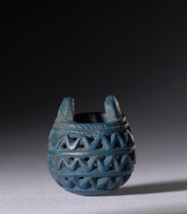 Modelkurv som amulet, ca. 1069-945 f.Kr af Egyptian 21st Dynasty