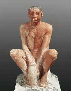 Egyptisk civilisation, malet kalkstensstatue, der forestiller manden, der modellerer ler, fra Saqqara, Egypten, ca. 2465 5. århundrede f.Kr. (kalksten)
