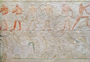 Relief, der viser mennesker, der bærer ofre af mad, fra Mastaba i Akhethotep, Det Gamle Kongerige, ca. 2400 f.Kr. (malet kalksten)