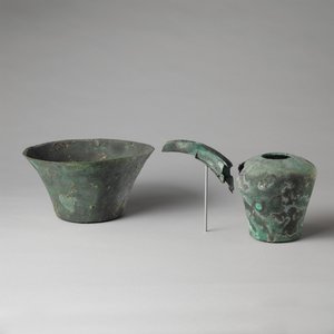 Æl og bassin (kobber) af Egyptian 6th Dynasty