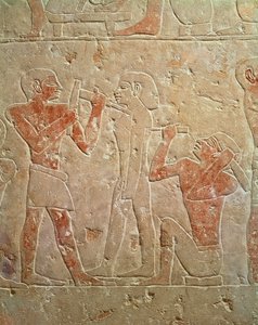 Relief af to billedhuggere, der udskærer en statue, fra mastabaen i Kaemrehu, Saqqara, Det Gamle Kongerige, ca. 2325 f.Kr. (malet kalksten)
