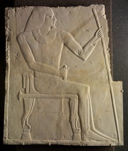 Relief af Nyankhnesut siddende, fra Saqqara, ca. 2311-2281 f.Kr. af Egyptian 6th Dynasty