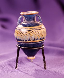 Amfora, 3.-4. århundrede f.Kr. (glas) af Egyptian Egyptian