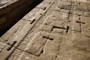 Egyptiske antikviteter: detalje af taget, Hathors tempel, Dendera, Egypten af Egyptian Ptolemaic Period