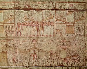 Relief af hellige både båret af præster i procession, fra helligdommen for Philip Arrhidaeus (323-317 f.Kr.) makedonske dynasti (granit)