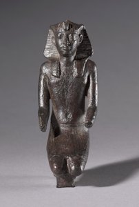 Statuette af knælende konge, græsk-romersk periode, 304-30 f.Kr af Egyptian Ptolemaic Period
