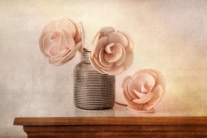 Fint blomsterstilleben af Elena Arjona