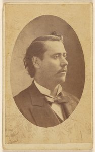 [Uidentificeret mand i 3/4 profil, i kvasi-oval stil]. af Elliott and Fry