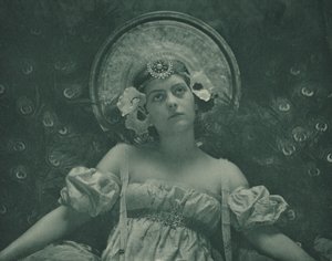 Cikaden, 1899. af Emma Justine Farnsworth