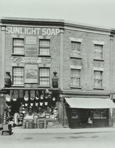 3-4 Gainsborough Road: forhøjninger, London, 1899 af English Photographer