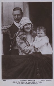 Et glædeligt gensyn, TRH Hertugen og hertuginden af York med baby prinsesse Elizabeth (s/h foto) af English Photographer