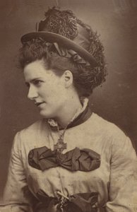 Ada Cavendish af English Photographer