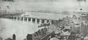 Battersea Bridge: udsigt fra Chelsea Church Tower, 1875 af English Photographer