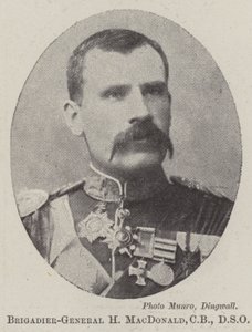 Brigadegeneral H MacDonald, CB, DSO af English Photographer