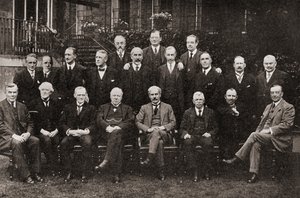 Storbritanniens første Labour-regering i 1924, fra The Story of Twenty Five Years, udgivet 1935 af English Photographer