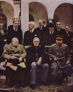 Conference of Allied leaders Winston Churchill, Franklin D Roosevelt and Joseph Stalin at Yalta, Crimea; USSR, World War II, 7 February 1945dani af English Photographer