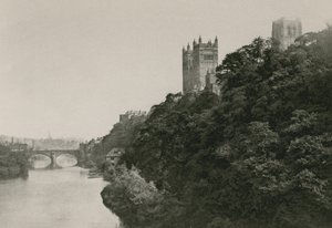 Durham Cathedral, fra Prebend Bridge af English Photographer