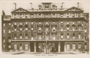 Euston Hotel, London af English Photographer