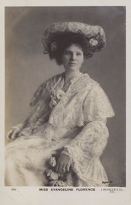 Evangeline Florence, amerikanskfødt britisk sopran af English Photographer